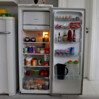 Refridgerator